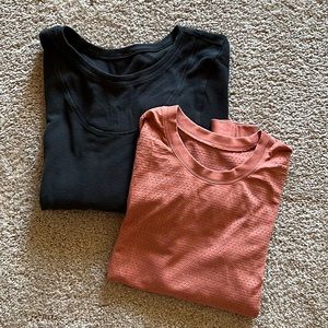 X2 Lululemon long sleeve tops